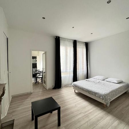 Libergier 1G, face à la Cathédrale Apartamento Reims Exterior foto