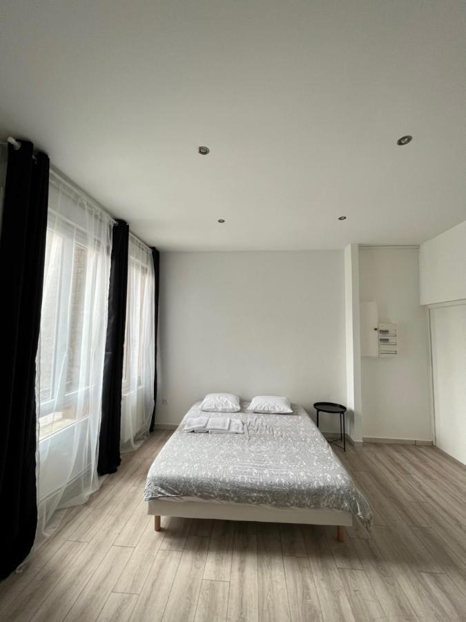 Libergier 1G, face à la Cathédrale Apartamento Reims Exterior foto